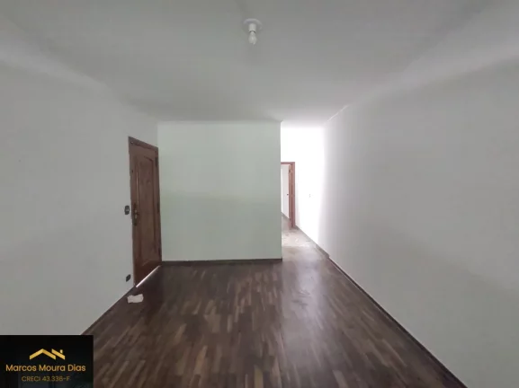 Imagem Sobrado com 03 Dormitórios ( 1 Suíte com Terraço), 02 Vagas para automóvel, bairro extremamente arborizado- perto da USP ( Jd Rizzo - Butantã).