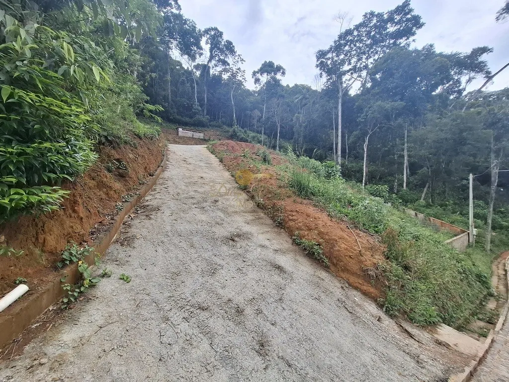 Imagem Terreno em Condomínio para Venda em Teresópolis / RJ no bairro Parque do Imbui
