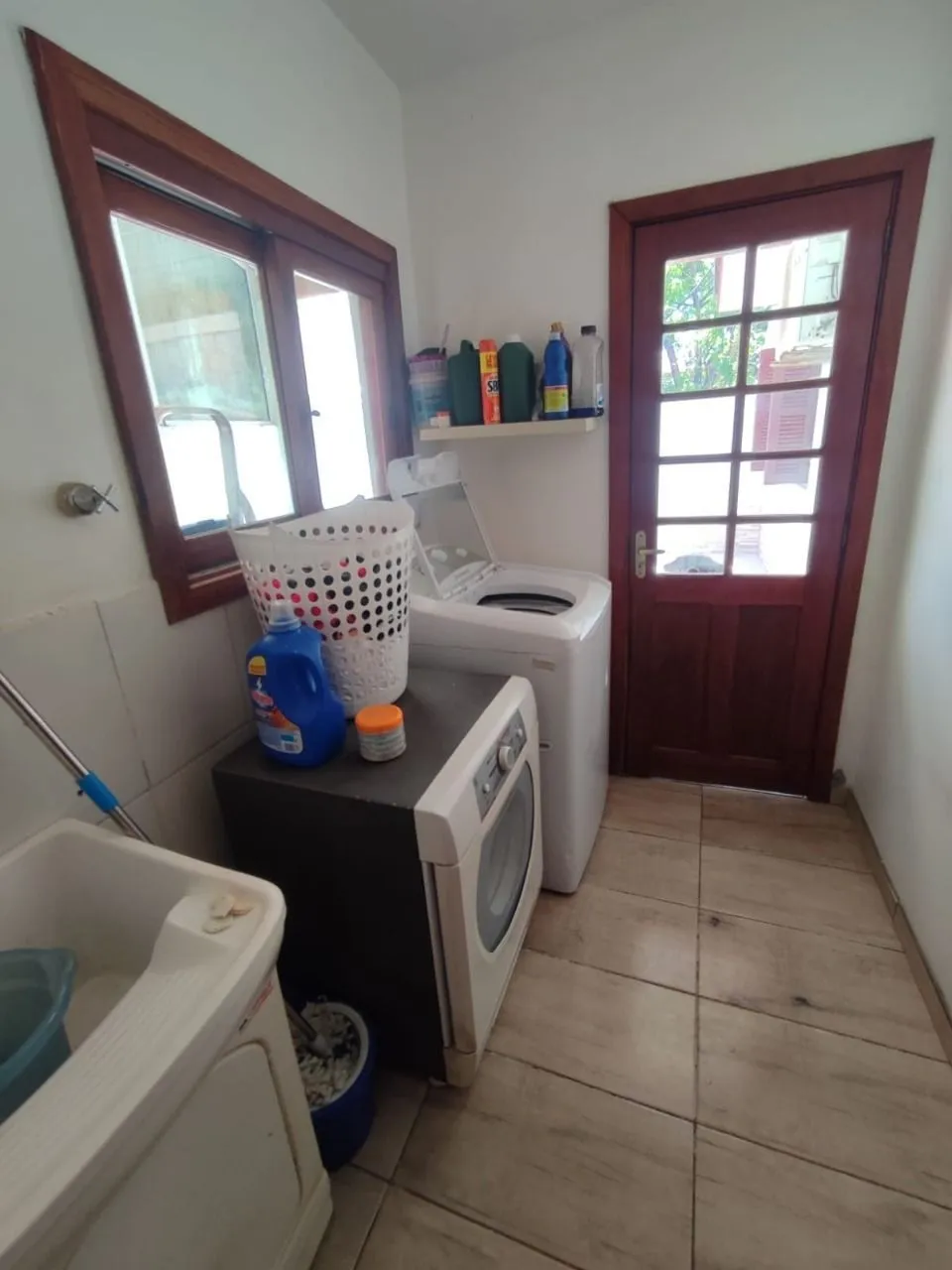 Imagem Casa em condomínio no bairro Guarujá