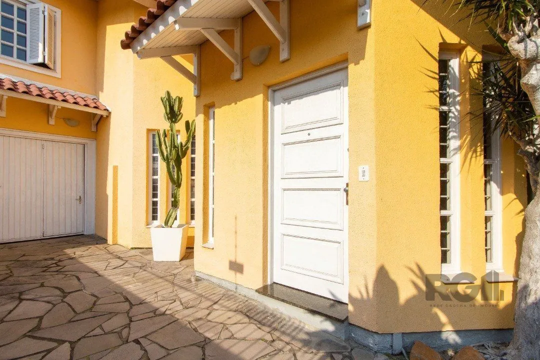 Imagem Casa para Venda - 254m², 4 dormitórios, sendo 3 suites, 5 vagas - Espirito Santo