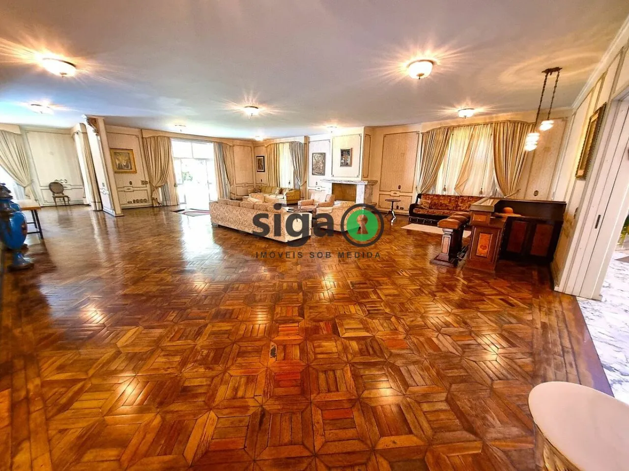 Imagem Casa a venda na Cidade Jardim com 5 quartos