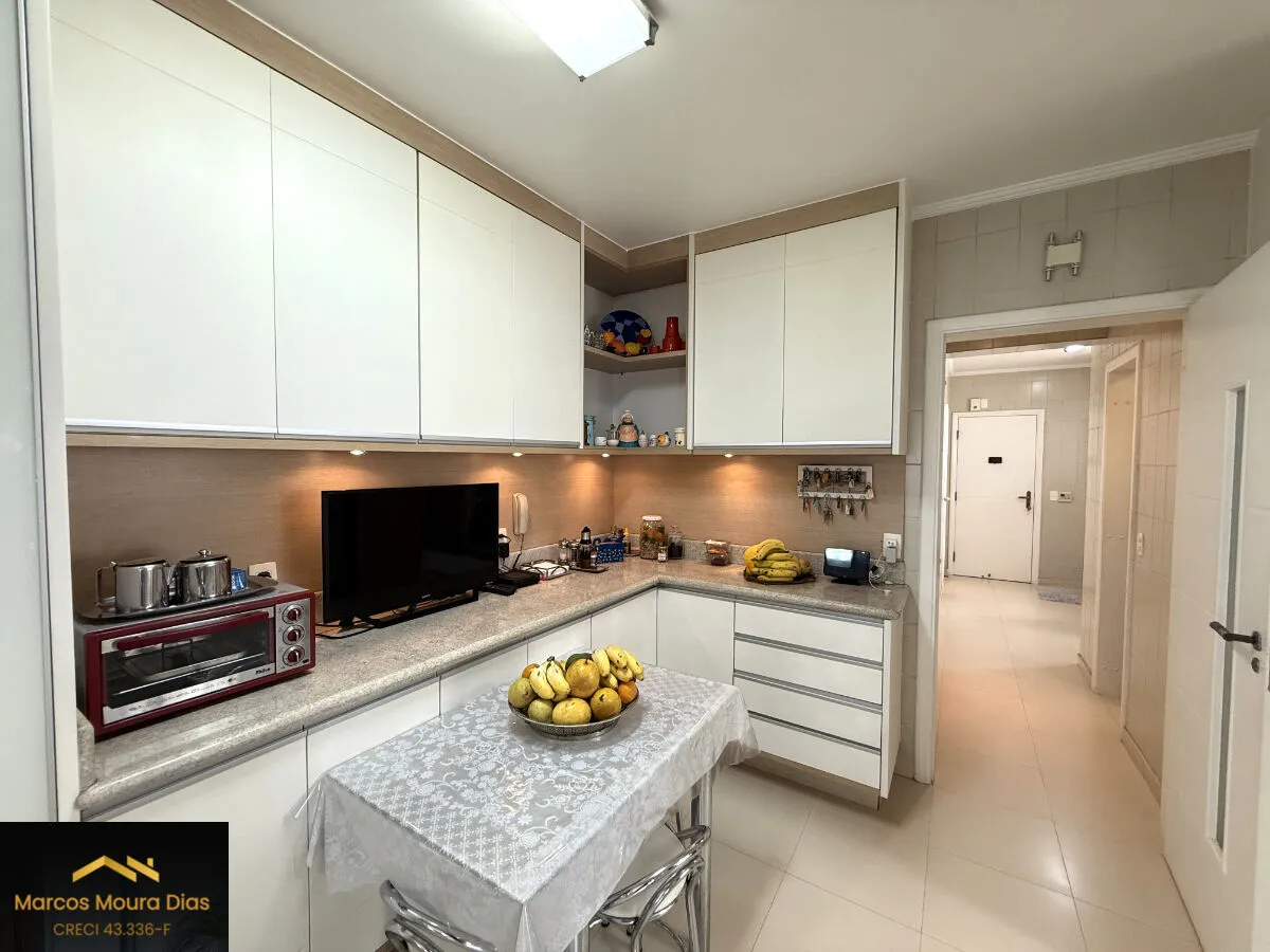 Imagem Apartamento 205m² com 4 Dormitórios ( 3 suítes) e 3 Vagas de Garagem. Edifício com lazer em Perdizes