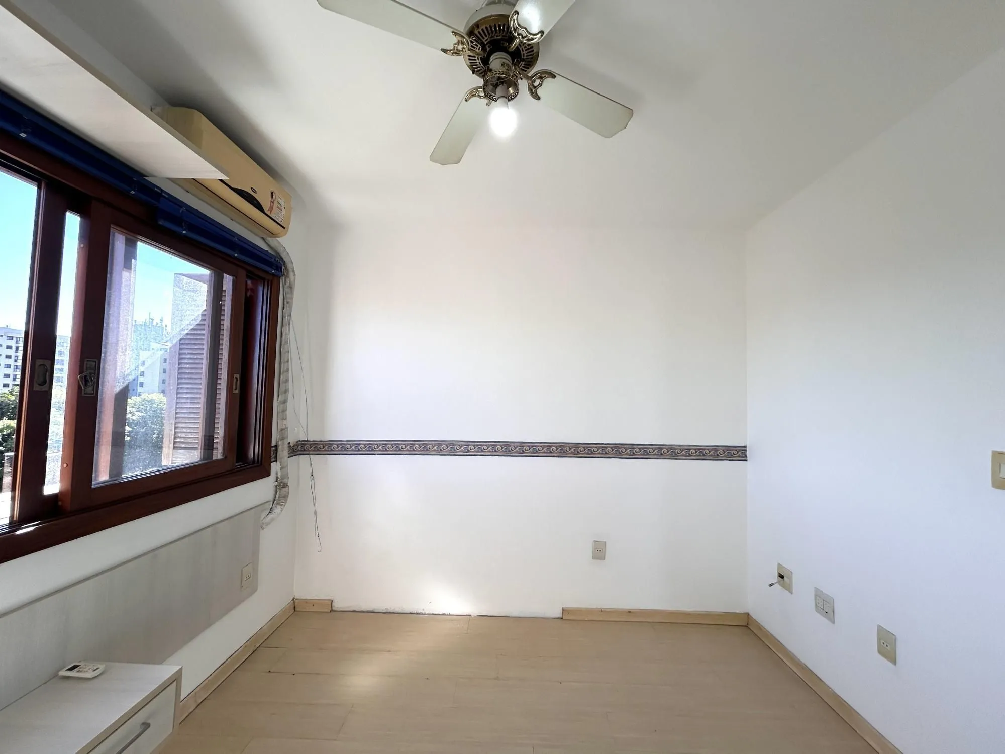 Imagem APARTAMENTO À VENDA - 3 DORMITÓRIOS - CENTRO / CANOAS