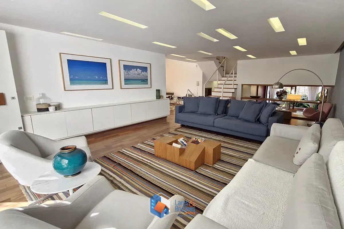 Imagem Casa para venda em Jardim Prudência com 3 quartos, sendo 3 suítes, 315m²