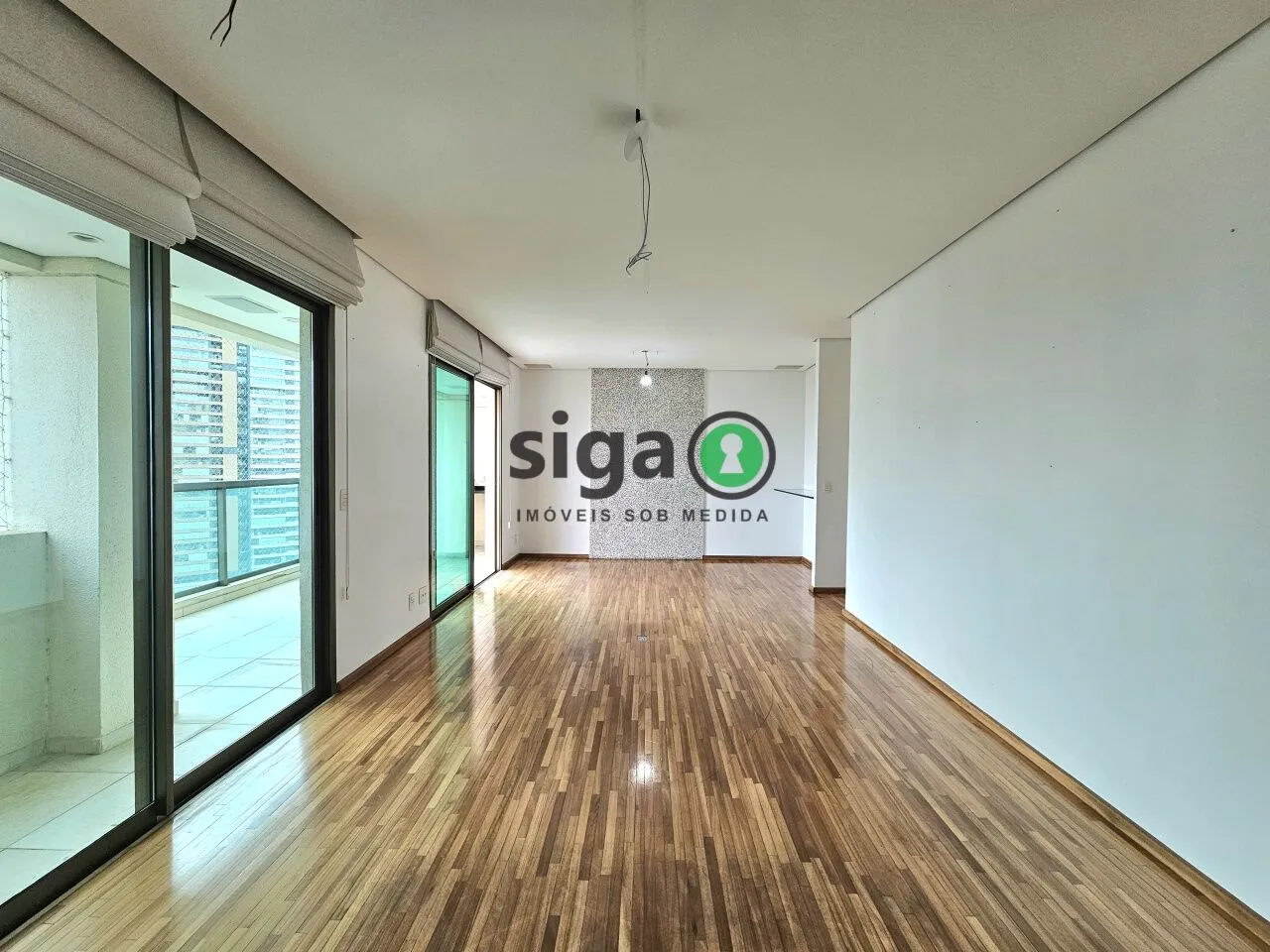 Imagem Apartamento 147 metros 3 suítes 3 vagas e depósito com localização estratégica no Campo Belo