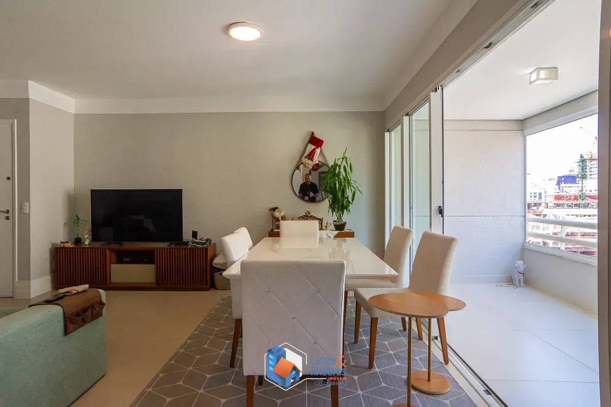 Imagem Apartamento para venda em Moema com 3 quartos, sendo 1 suíte, 104m²