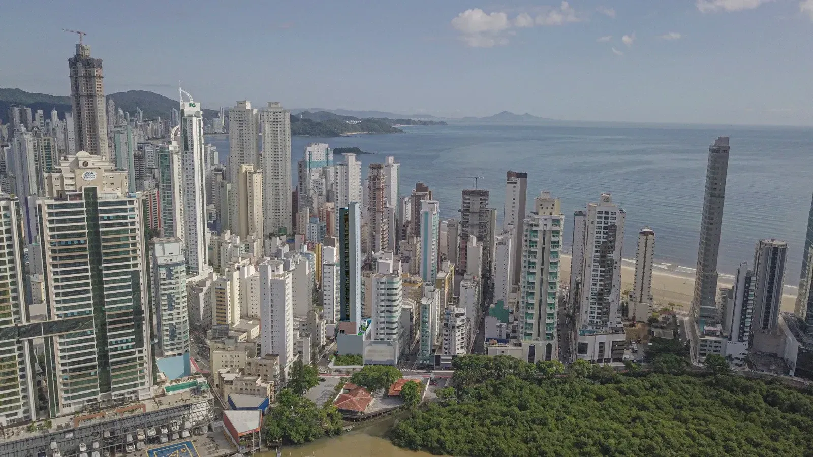 Imagem Apartamento com 5 Quartos à Venda, 185 m² em Centro - Balneário Camboriú