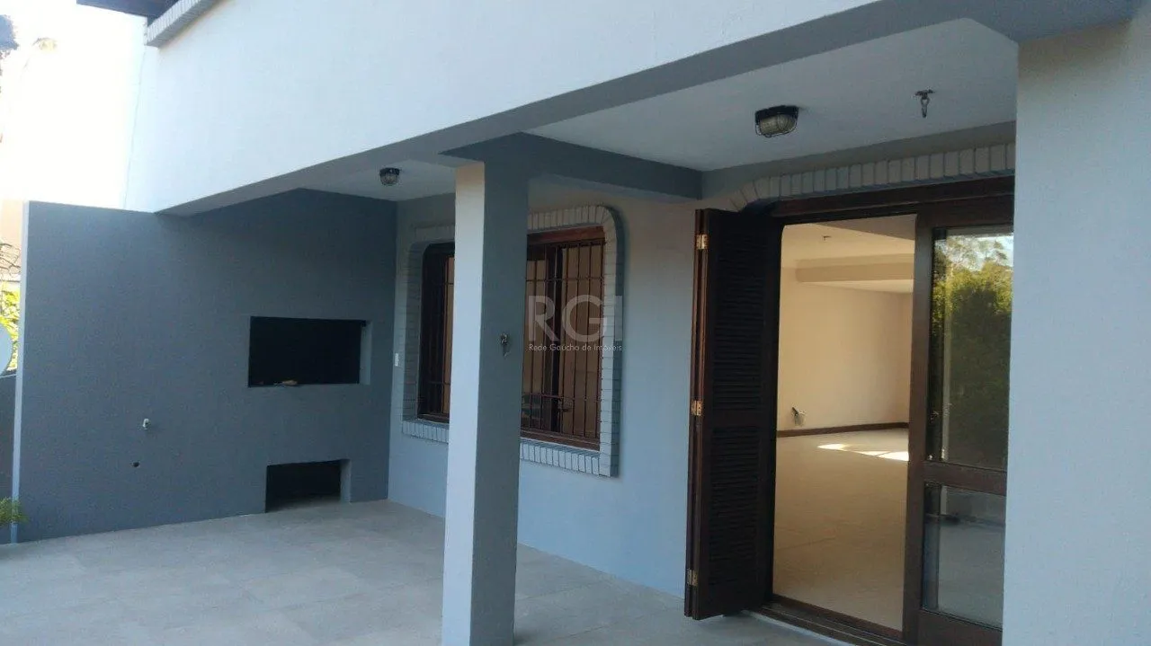 Imagem Casa para Venda - 204.81m², 4 dormitórios, sendo 1 suites, 2 vagas - Cristal