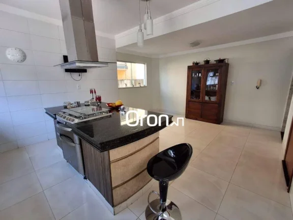 Imagem Sobrado à venda, 275 m² por R$ 1.600.000,00 - Jardim América - Goiânia/GO