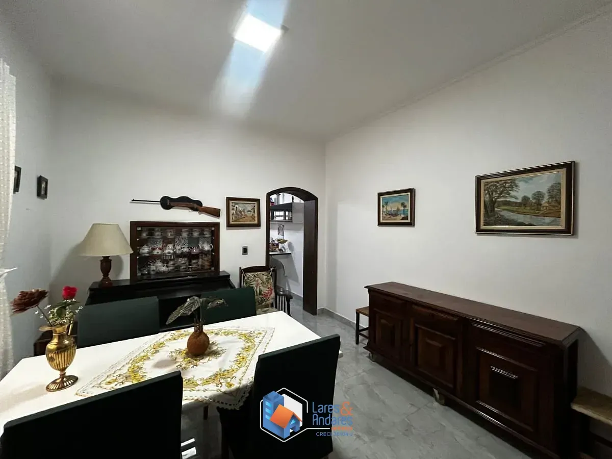 Imagem Sobrado para venda em Jardim São Paulo(Zona Norte) com 3 quartos, sendo 3 suítes, 203m²