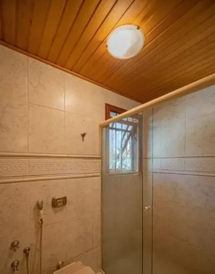 Imagem Casa em Gramado de 4 dormitórios e 4 vagas