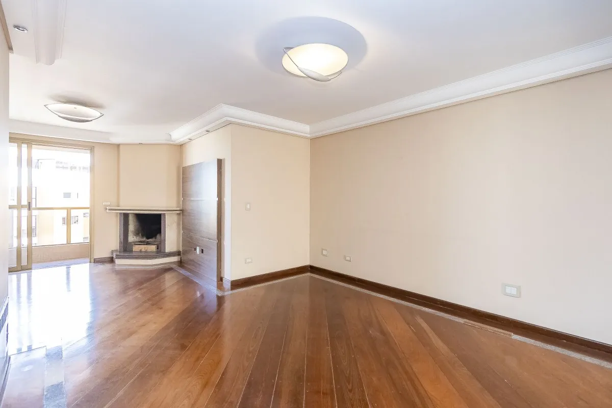 Imagem Cobertura no Juvevê.4 dormitórios. Triplex. 360 m2. Linda!