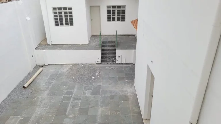 Imagem Sobrado comercial com 300 metros quadrados de terreno e 230 metros quadrados de área construída, 2...
