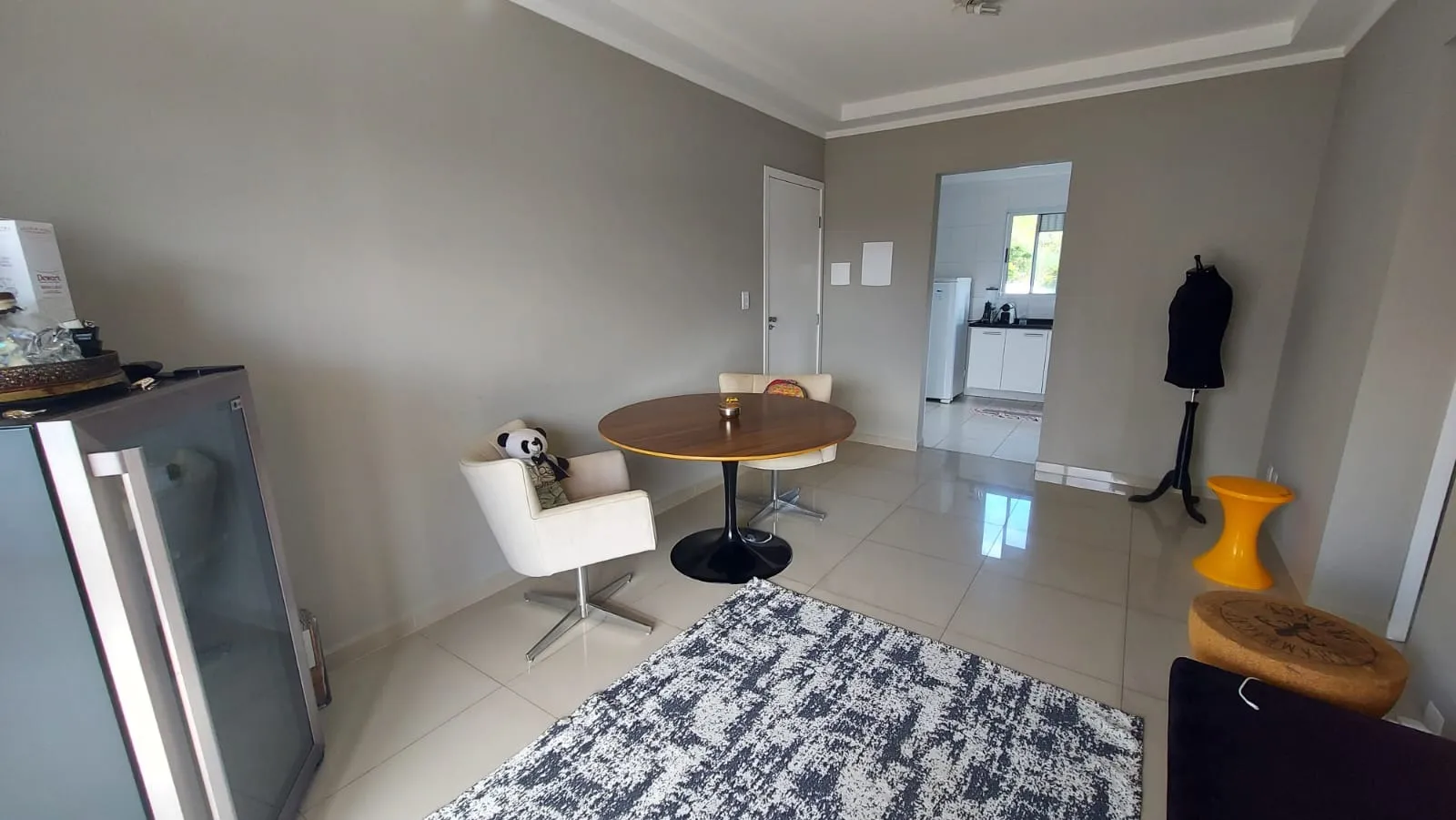 Foto do imóvel Excelente Apartamento 2 Dormitórios, 1 Suíte, Varanda e 2 Vagas na Garagem em VILA LUCY, SOROCABA - SP
