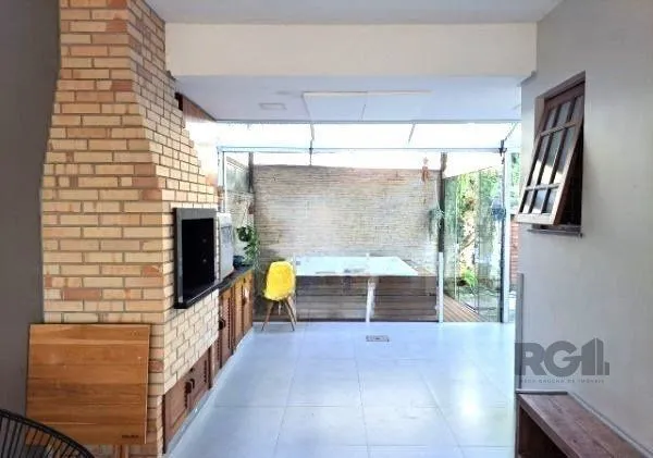 Imagem Casa em condomínio em Ipanema de 3 dormitórios e 2 vagas