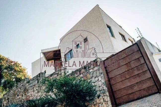 Imagem Casa alto padrão a venda em morro do moreno Praia da Costa ES.