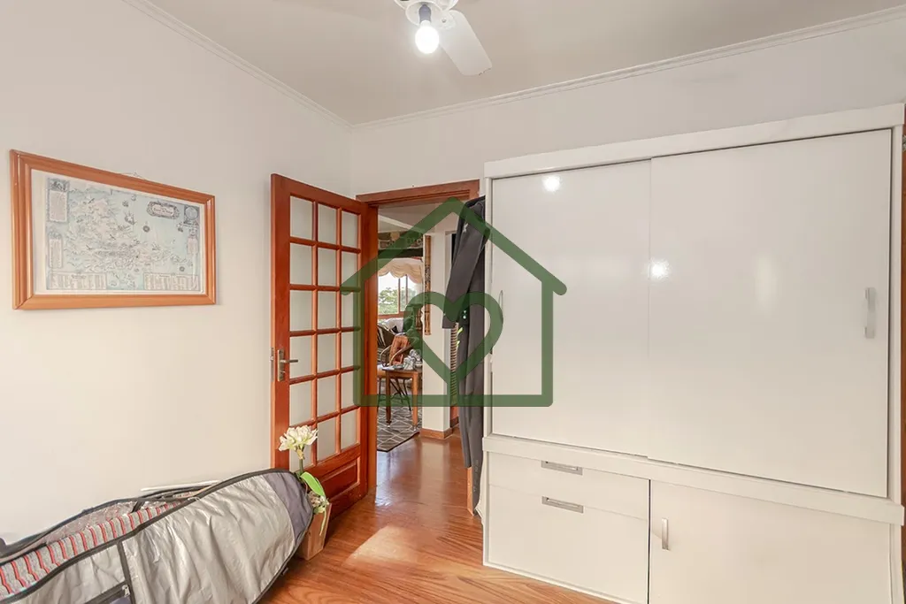 Imagem Descubra a sua nova residência de luxo nesta incrível casa à venda em Passo D'Areia, Porto Alegre...