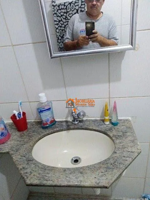 Imagem Sobrado com 3 dormitórios à venda, 220 m² por R$ 420.000,00 - Parque Jandaia - Guarulhos/SP