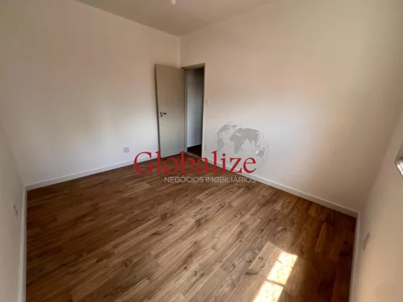Imagem Apartamento com 2 suítes, vaga demarcada, elevador, todo reformado, amplo no Marapé em Santos por R$ 560.000,00