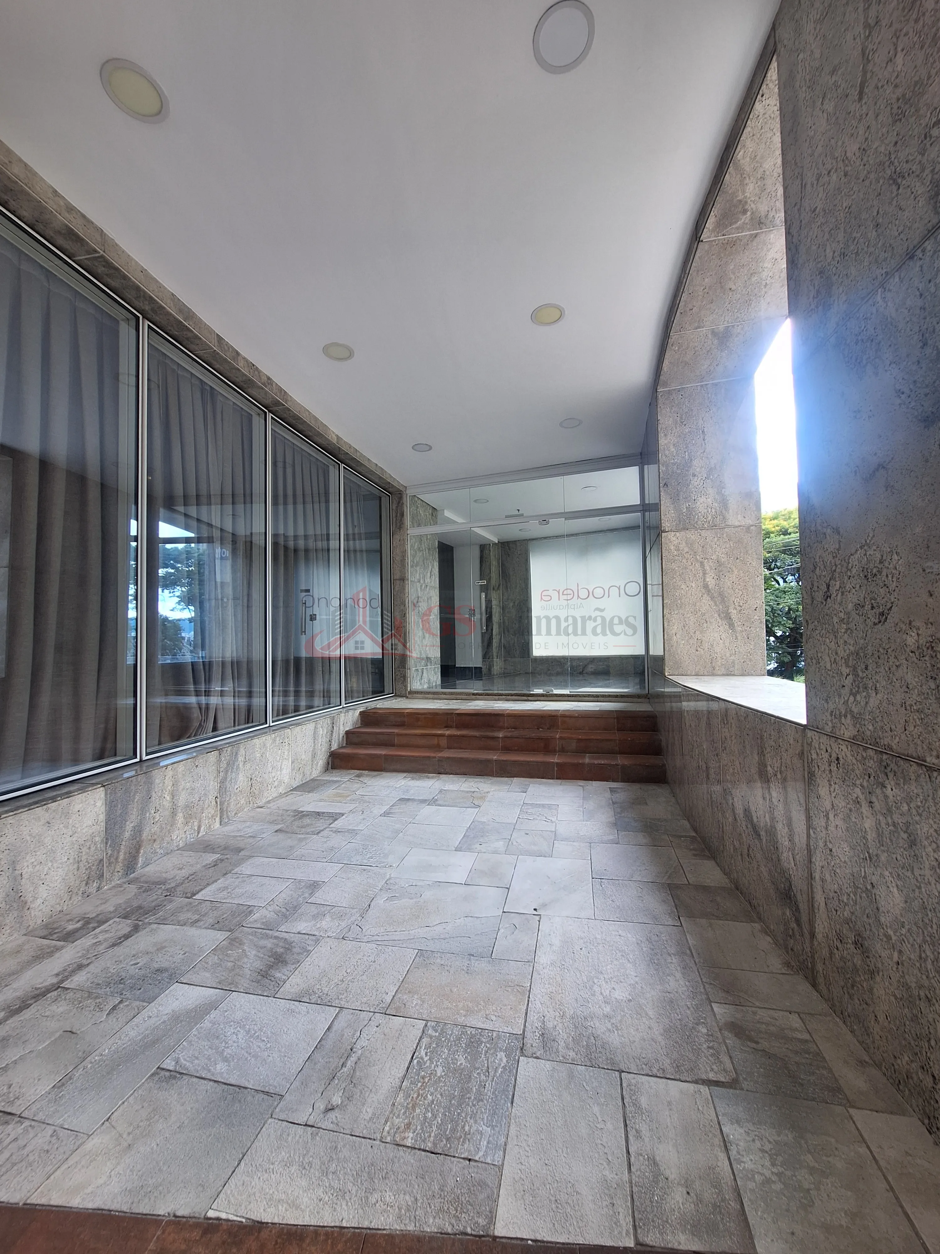 Foto do imóvel Loja comercial para locação no Stadium - 134,7 m² | Alphaville em Al. Rio Negro