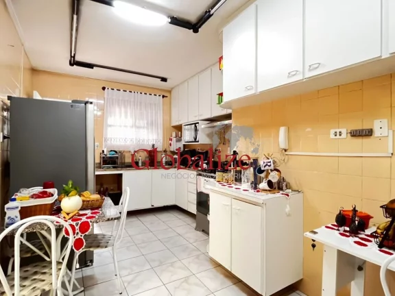 Imagem Apartamento à venda com 100m², 2 quartos, garagem fechada, dependência completa por R$480.000,00 na Ponta da Praia em Santos