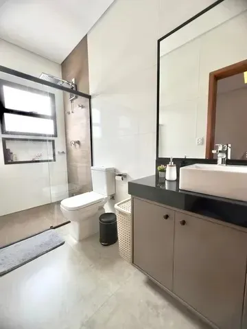 Imagem Casa de Luxo no Condomínio Jardim Europa - Viva o Sonho da Elegância e Conforto