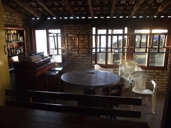 Imagem Casa com 03 quartos em terreno de 13:20 x 7501, no bairro Medianeira