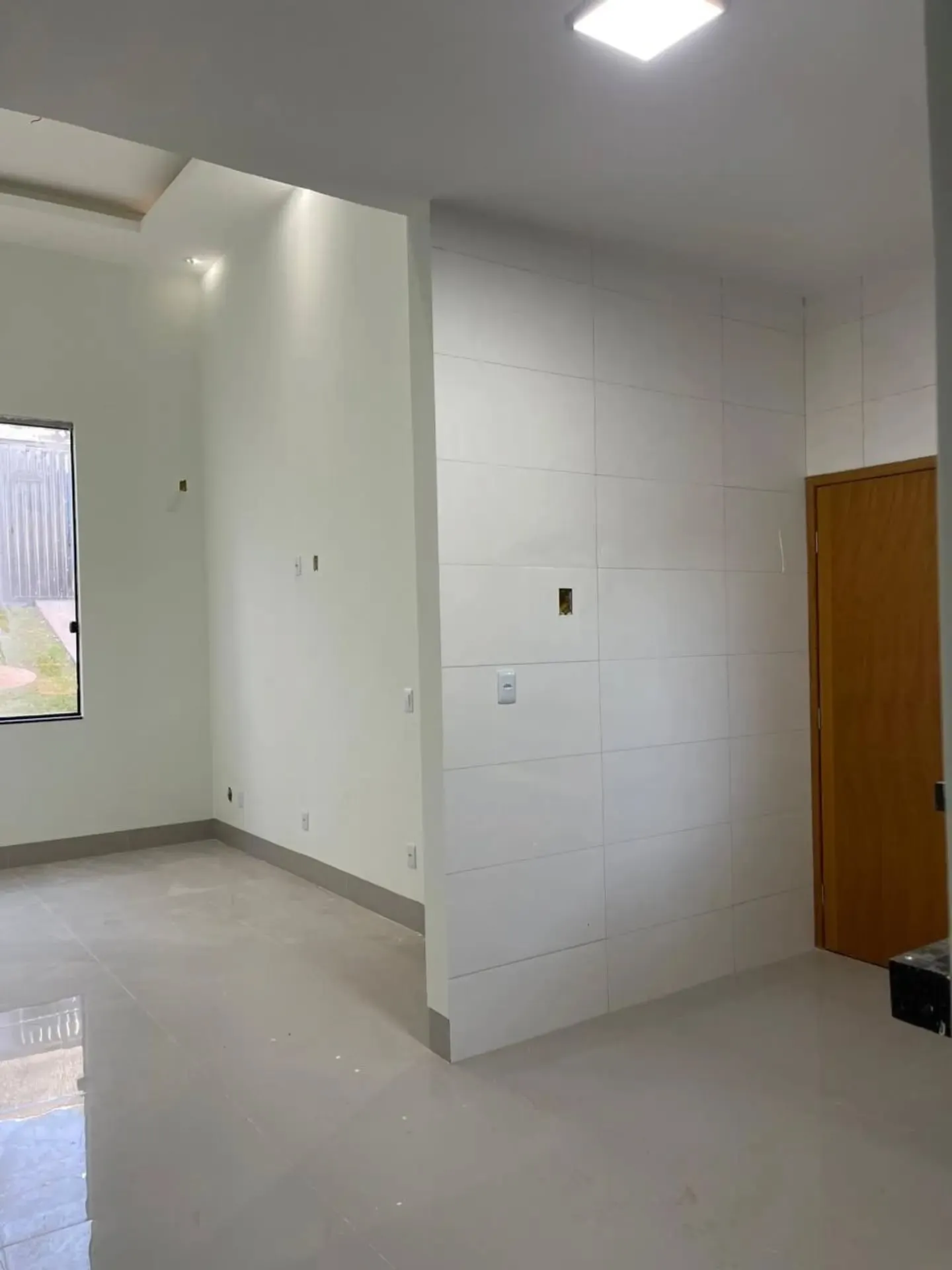 Imagem Casa 2/4 C Suite + Area Gormet No Jardim Miramar