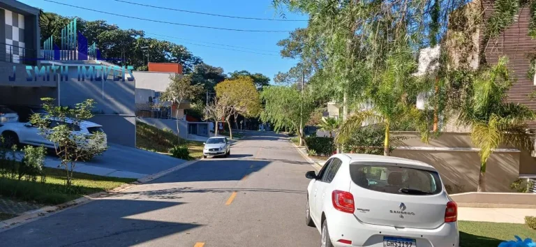 Imagem TERRENO 582m². COND. ALTO PADRÃO, VIZINHO DO SHOPPING GRANJA VIANA