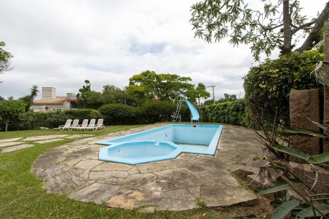 Imagem Casa para Venda - 645m², 4 dormitórios, sendo 4 suites, 11 vagas - Tristeza