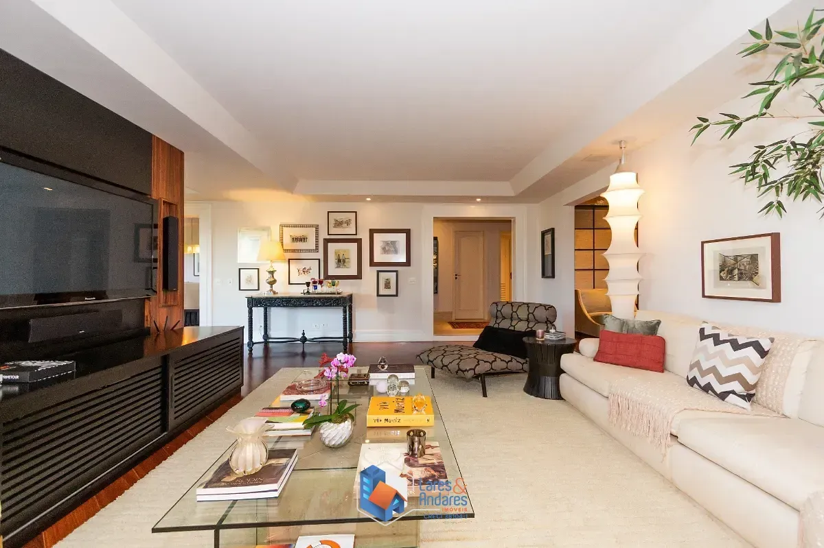 Imagem Apartamento para venda em Alto de Pinheiros com 4 quartos, sendo 4 suítes, 450m²