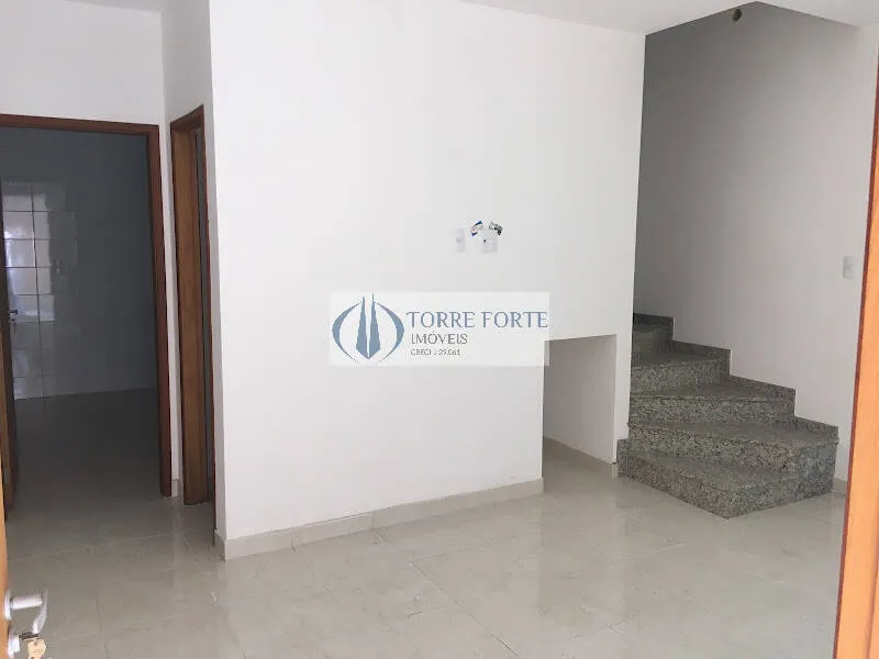 Imagem Sobrado 2 dormitórios 2 suíte e 1 vaga de condomínio na Vila Santa Clara
