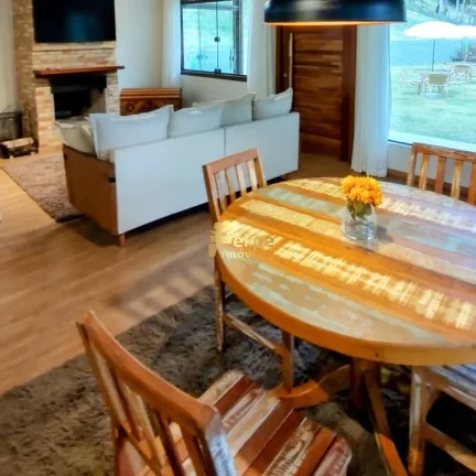 Imagem UM PARAÍSO EM MEIO A MATA ATLÂNTICA. CASA DE CAMPO MODERNA ALTO PADRÃO MOBILIADA COM PORTEIRA FECHADA.