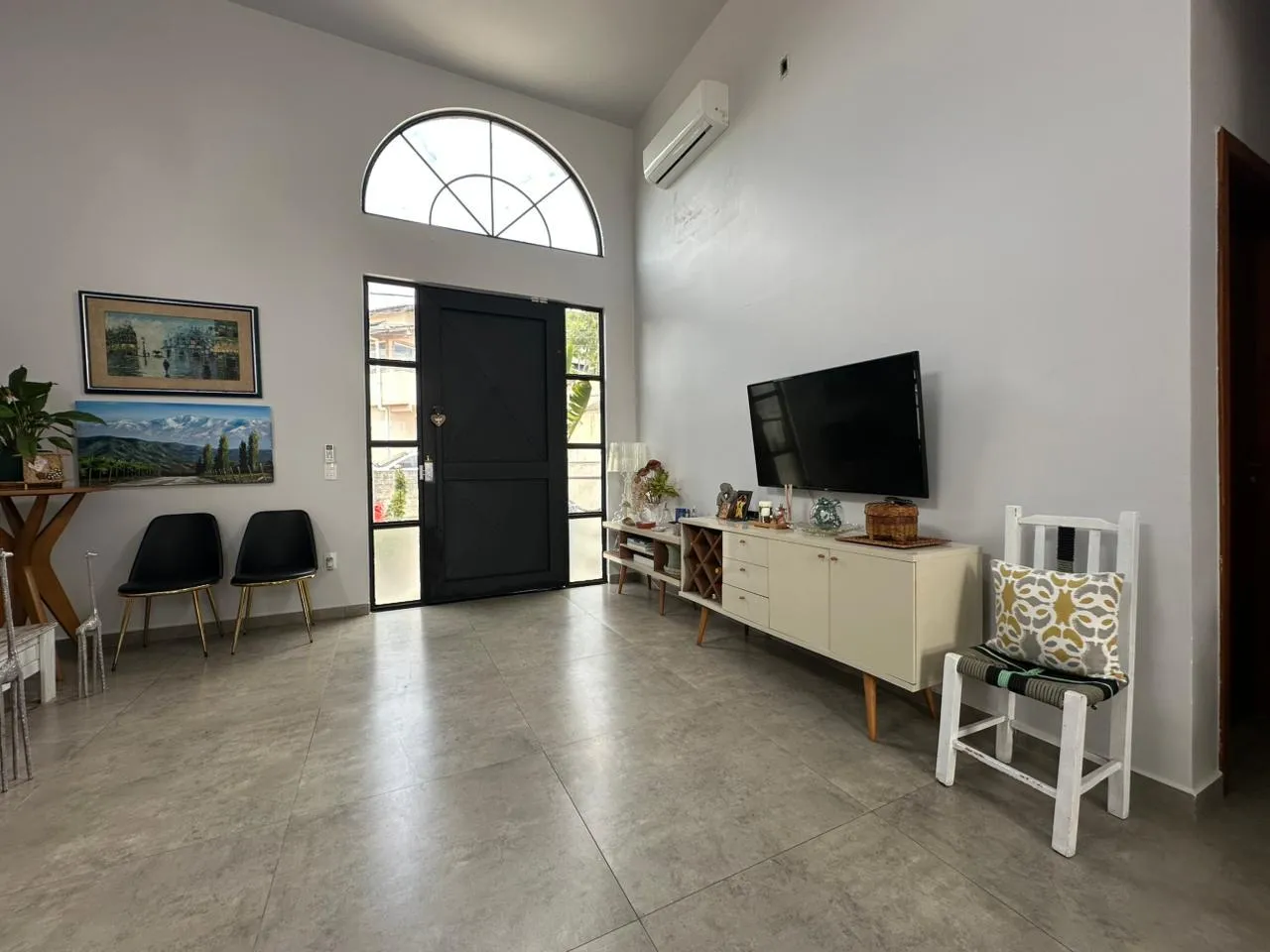Imagem Casa à venda com 130m2 por R$ 3.940.000,00