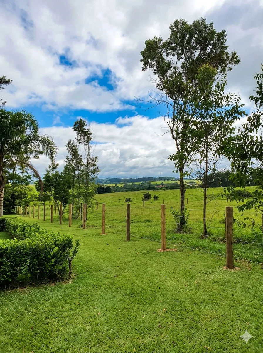 Imagem Chácara com 1000 m² à venda em Porangaba.