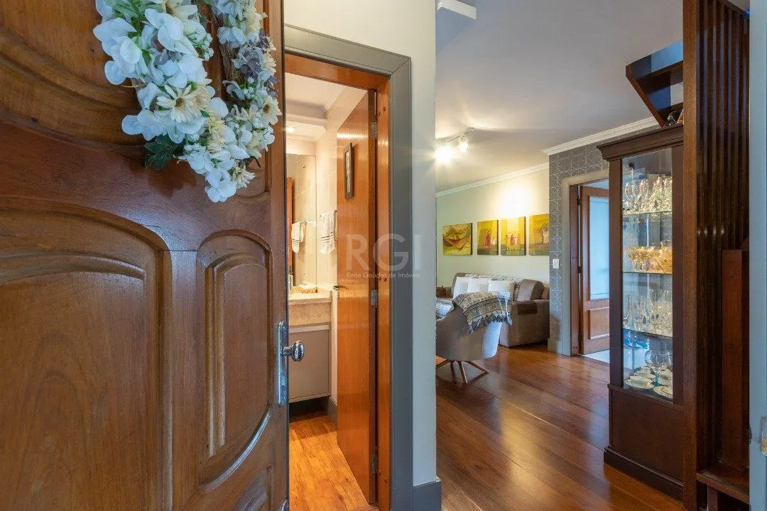 Imagem Cobertura para Venda - 234.17m², 3 dormitórios, sendo 1 suites, 2 vagas - Cristal