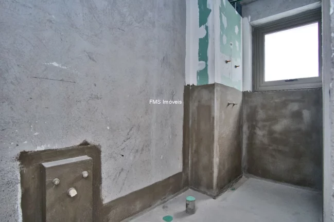 Imagem Apartamento com 4 suítes e 4 vagas na Vila Nova Conceição.