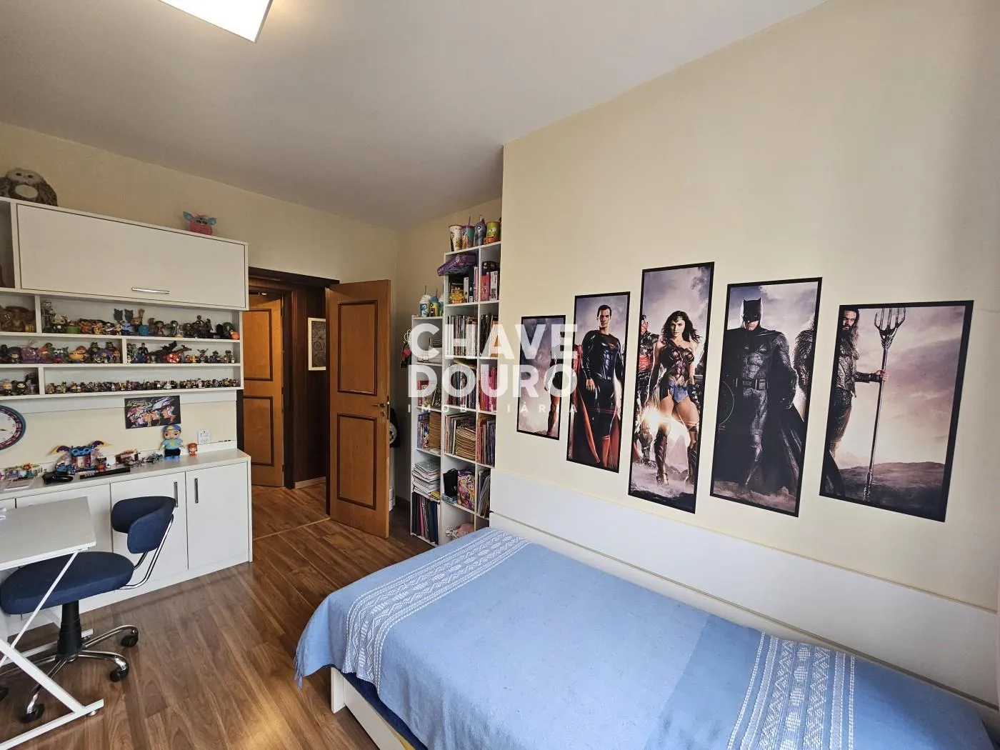 Imagem Apartamento de 3 quartos e varanda perto da Feirinha do Alto!