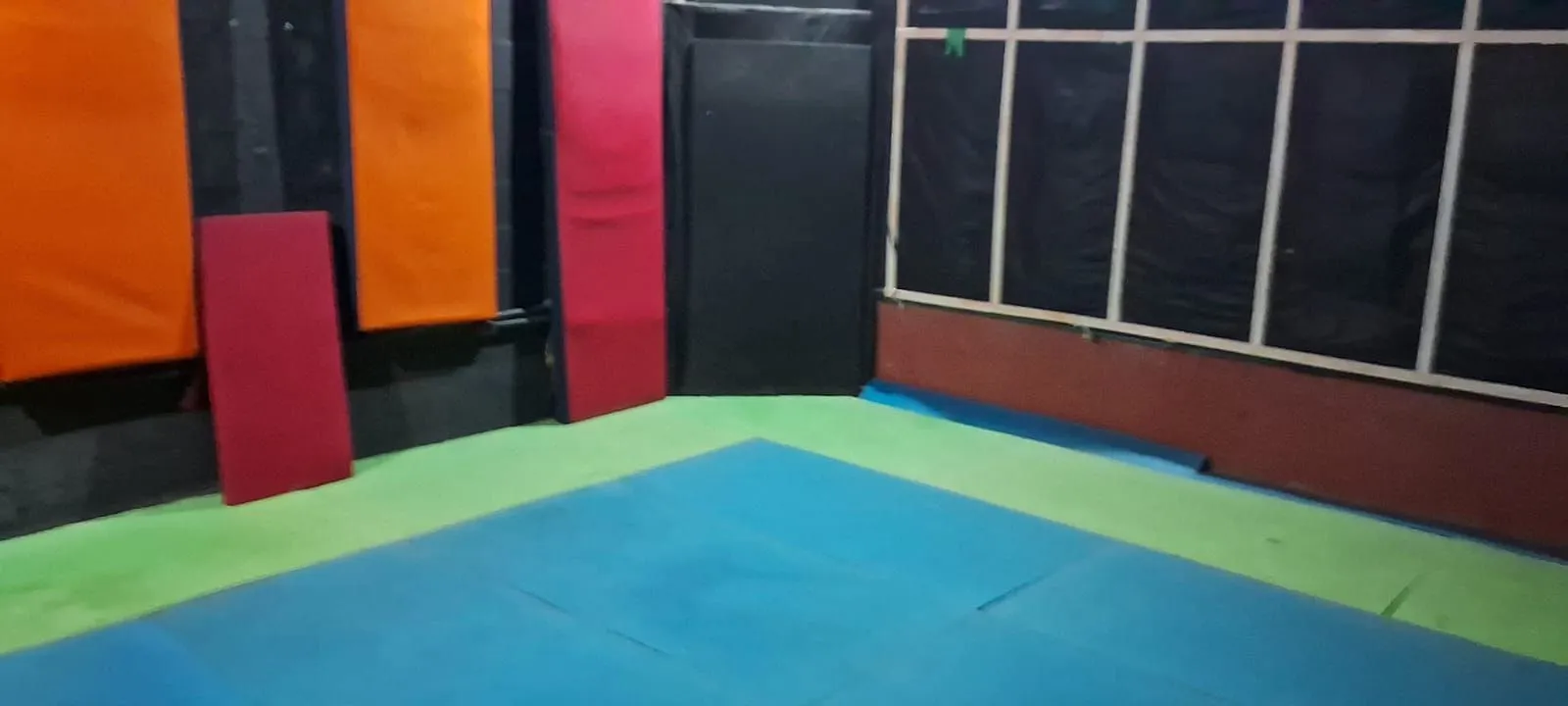 Imagem Casa Comercial Reformada no Bairro Rio Branco