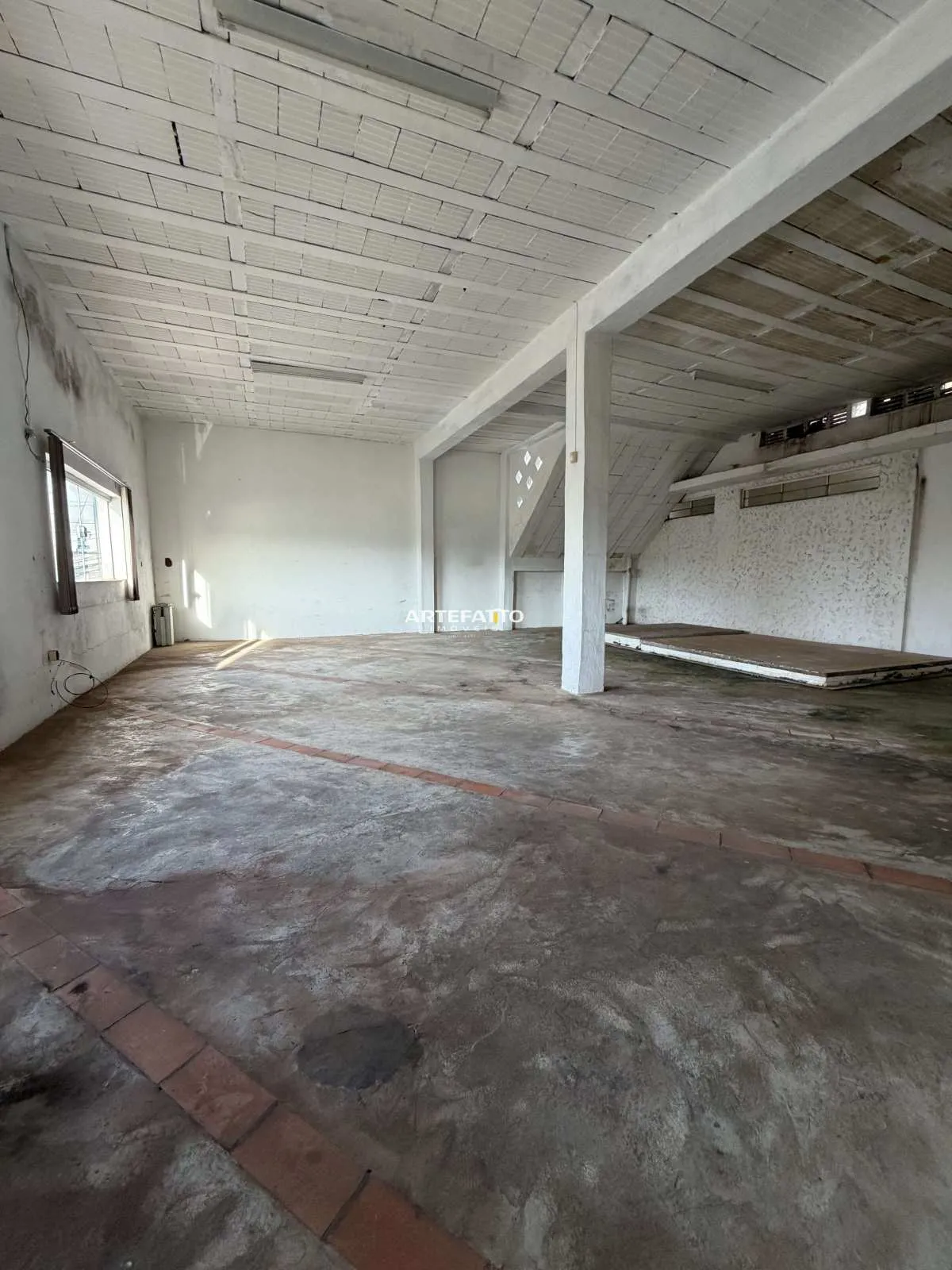Imagem Barracão à venda em Franca, Centro, 307m2