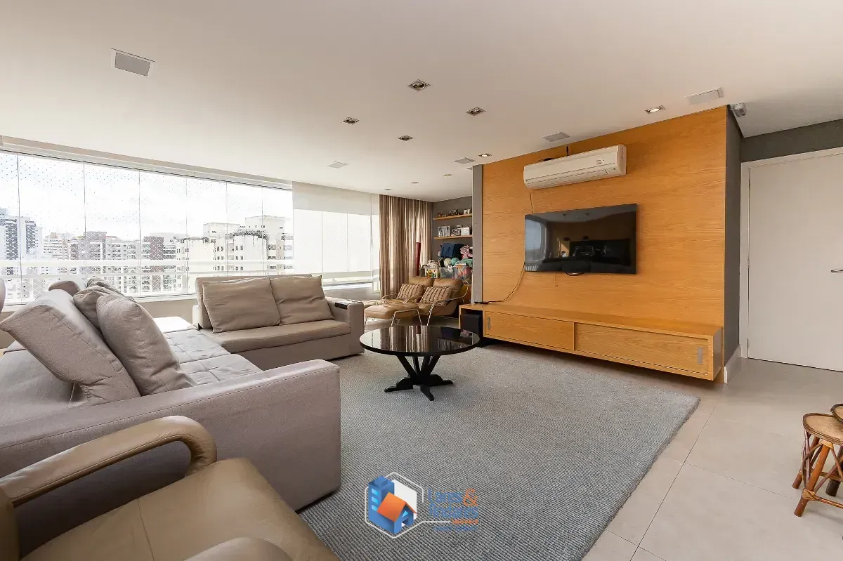 Imagem Apartamento para venda em Saúde com 4 quartos, sendo 2 suítes, 160m²