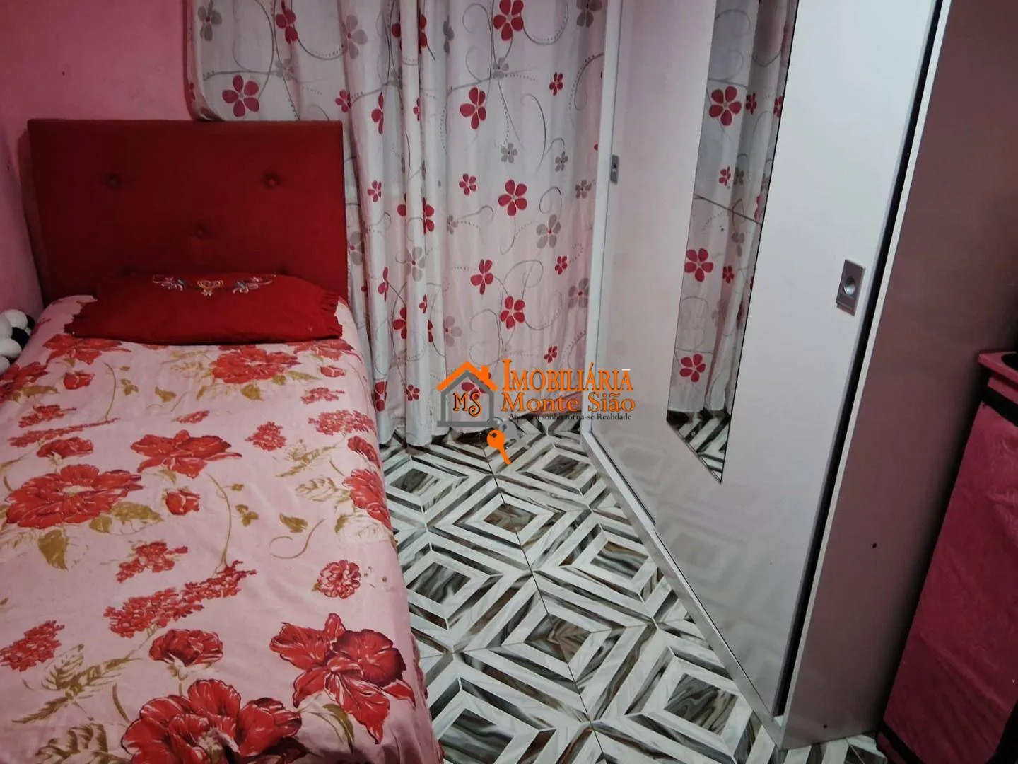Imagem Apartamento com 2 dormitórios à venda, 42 m² por R$ 150.000,00 - Pimentas - Guarulhos/SP
