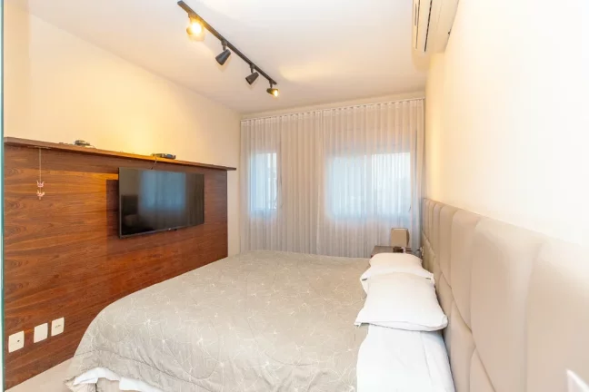 Imagem Apartamento à venda em São Paulo, Jardim Europa, com 2 quartos, 126m2
