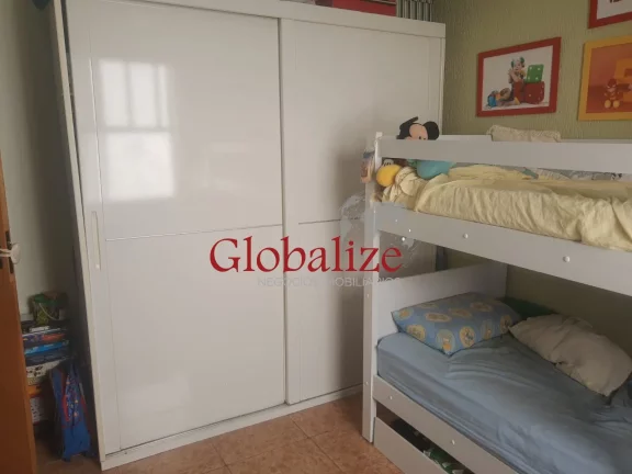 Imagem Apartamento a venda com 75m², 2 quartos, 1 banheiro, vaga de garagem por R$355.000,00 no Embaré em Santos
