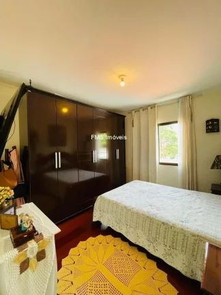 Imagem Imóvel de luxo na Vila da Saúde: casa com 4 quartos, 2 suítes, 2 salas, 4 vagas de garagem e 148m² em São Paulo-SP.