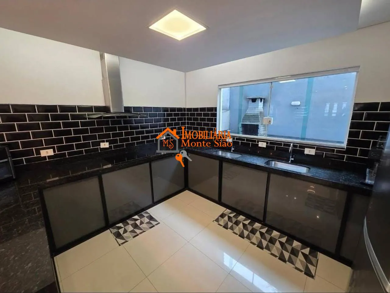 Imagem Sobrado com 2 dormitórios à venda, 139 m² por R$ 720.000,00 - Residencial Jardim Nazaré I - Guarulhos/SP