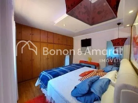 Imagem Casa em condomínio com 400m² e 3 quartos