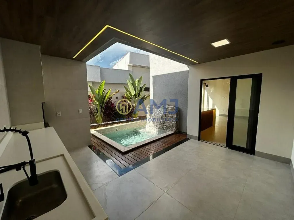 Imagem Casa de Alto Padrão no Terras Alpha 2 - Senador Canedo