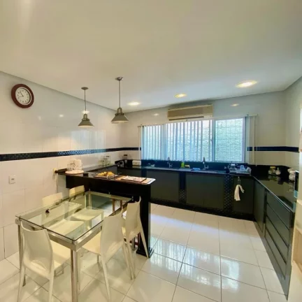 Imagem CASA RESIDENCIAL em MANAUS - AM, PARQUE 10 DE NOVEMBRO