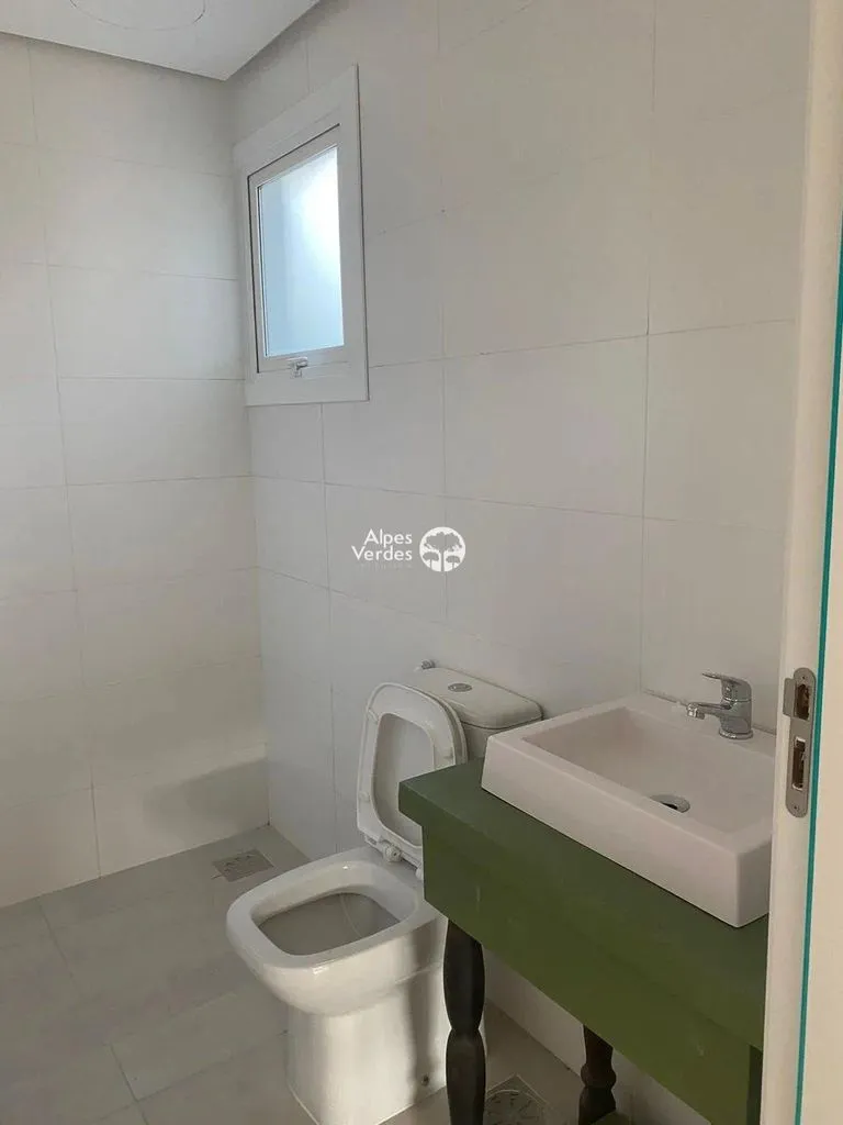 Imagem Vende-se apartamento a a cerca de 5 minutos da Catedral de Pedra